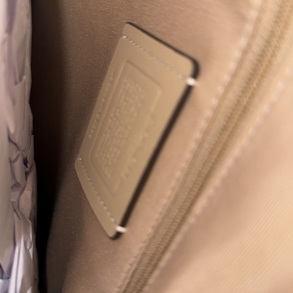 Coach Gallery Tote Bag With Snail Print - Picture 8 of 9